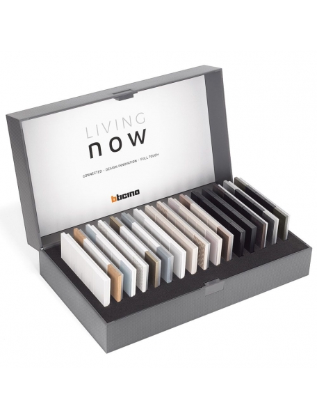 bticino KVAL18 valigia campionario placche living now bticino KVAL18